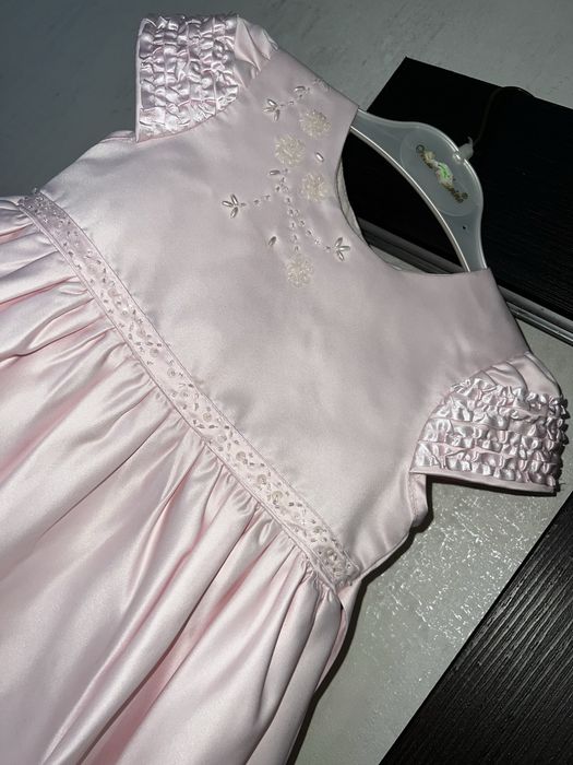 Платье на девочку 4-5 лет