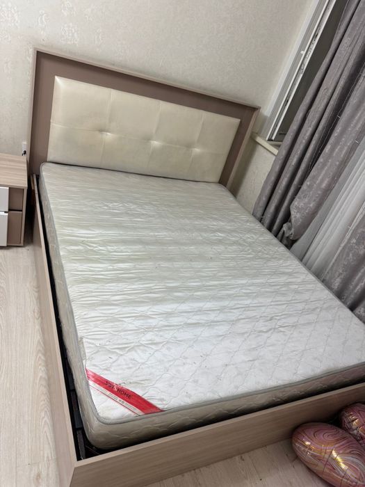 Гарнитур спальный