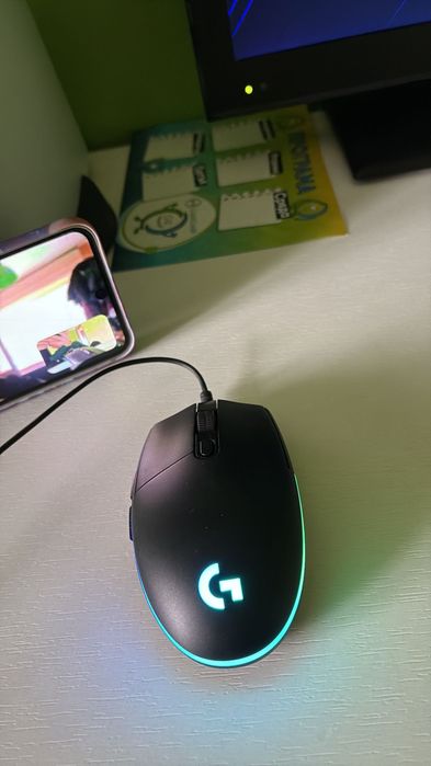 Продавам Logitech G102