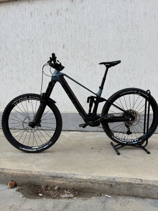 Bulls Sonic Evo AM SL 2 ЕBike2025  Full Carbon 21,5 kg с Ел Автоматични скорости