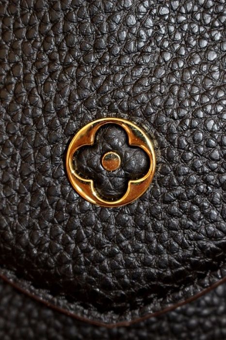 Geanta Louis Vuitton Capucines