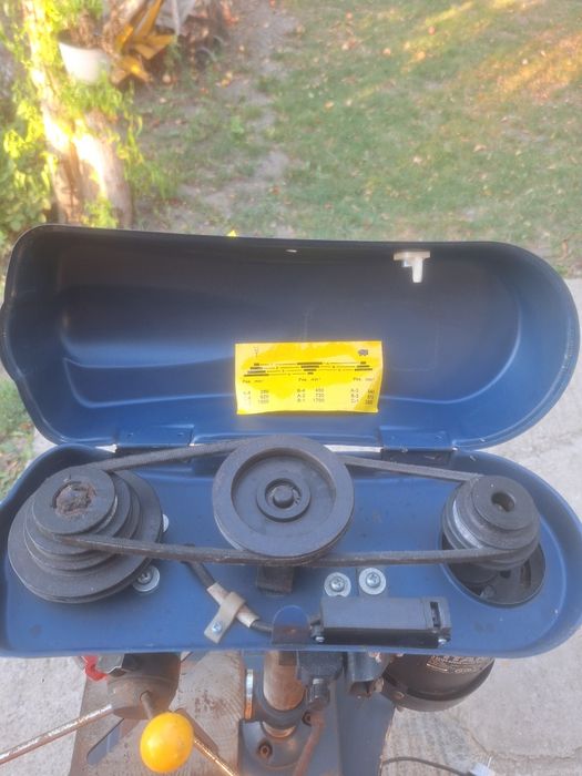 Vand doua mașina de găurit de banc Topcraft/Titan