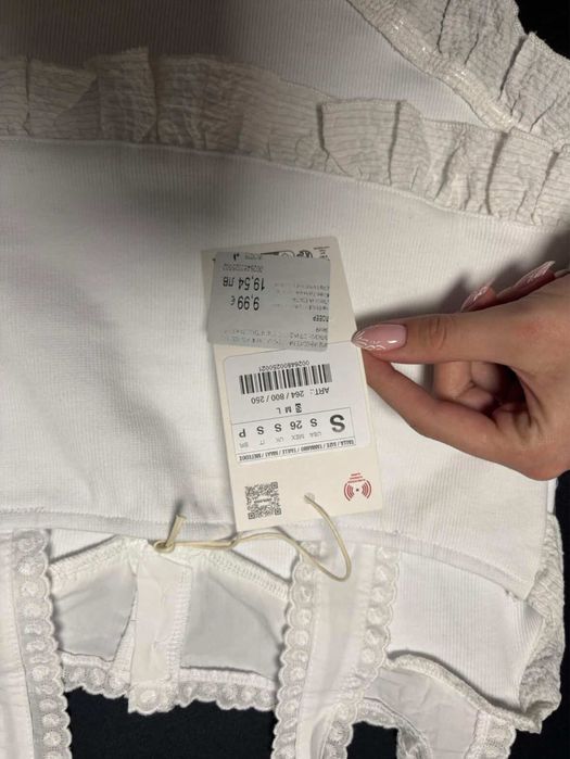 Блуза и топ от зара. Чисто нови с етикет