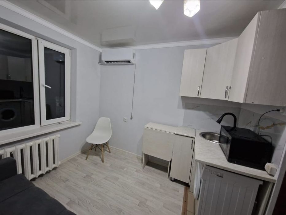 Сдам  квартиру по Абая.