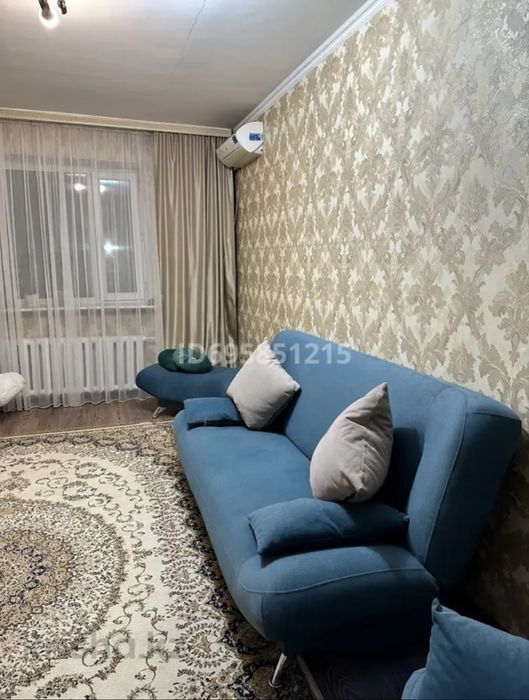 Диван с креслом