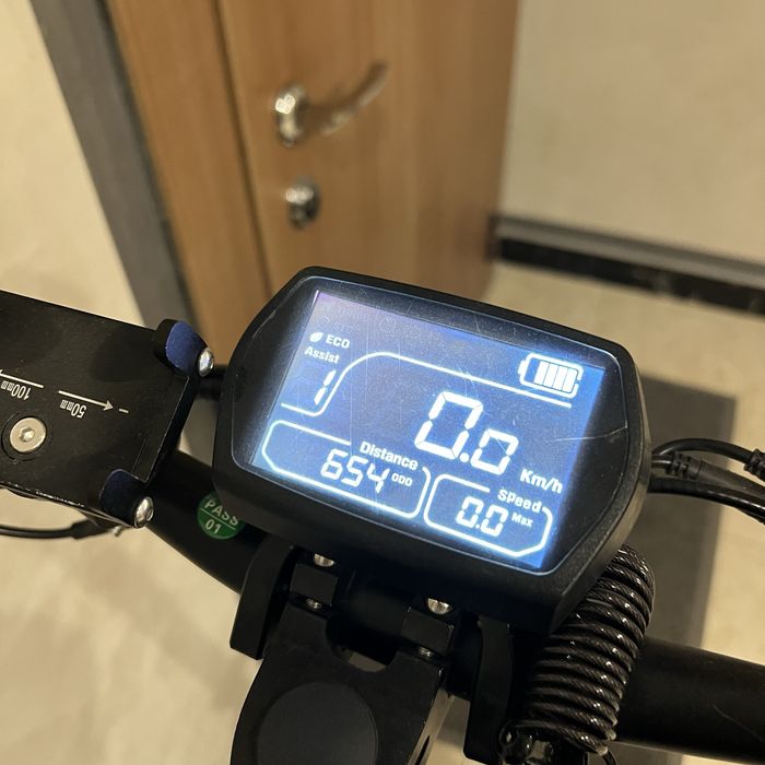 Продаю электросамокат Kugoo G2 PRO