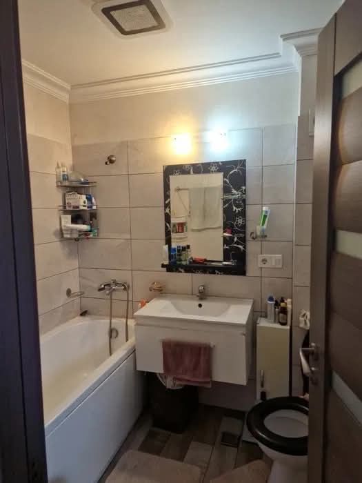 Inchiriez apartament 2 camere