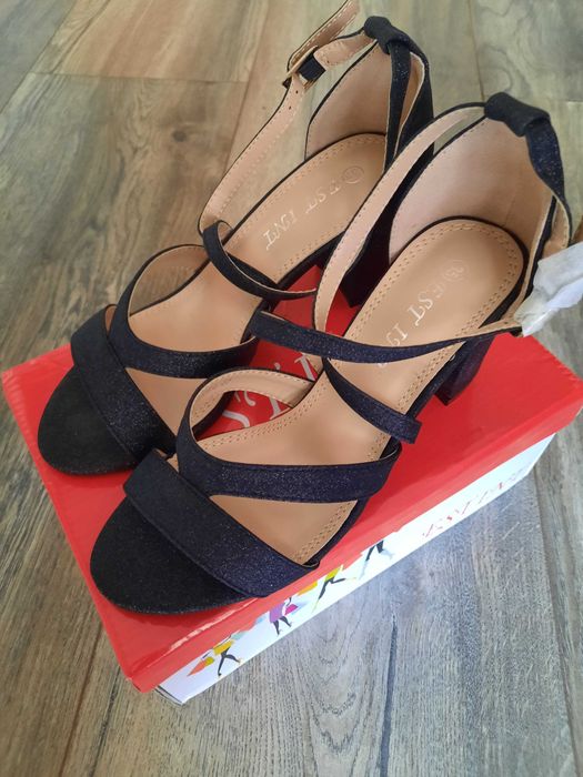 Дамски летни обувки