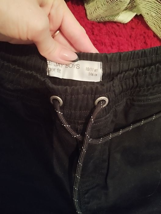 Продам джинсы джогерры