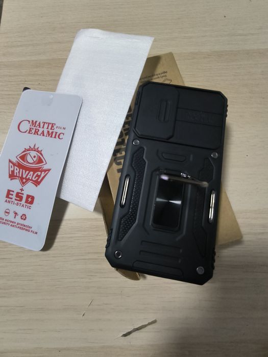 Кейс и протектори за Samsung S23+