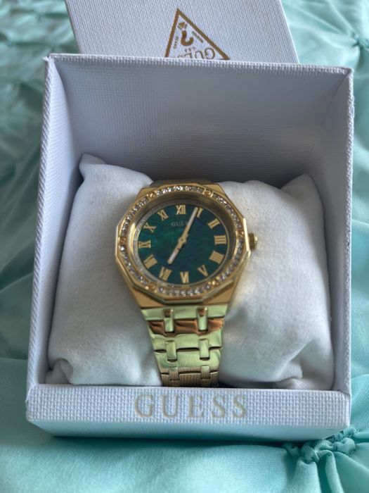 Ceas Guess auriu  damă
