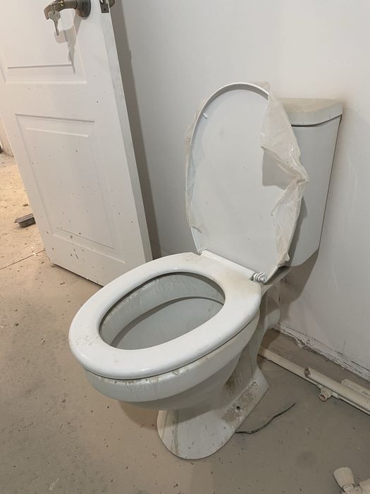 Унитаз от застройщика