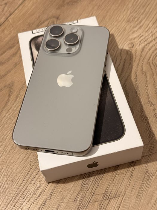 iPhone 15 Pro Natural Titanium la cutie cu garantie valabila bat 88%