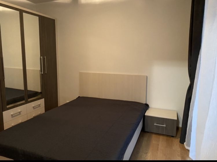 Apartament cu doua camere de inchiriat
