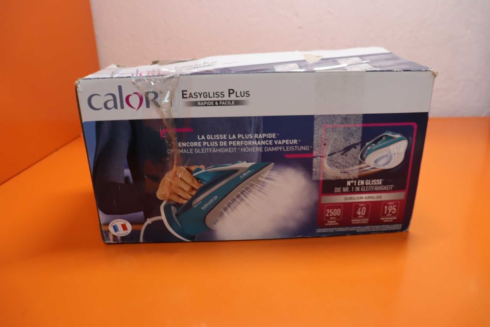 Парна ютия Calor Easygliss Plus, 2500 W, Непрекъсната пара 40 г/мин, Преса 195 г/мин, Плоча Durilium Airglide FV5719C0, Тюркоаз