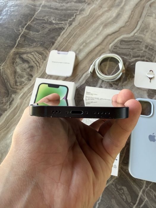 iPhone 14 128GB Midnight