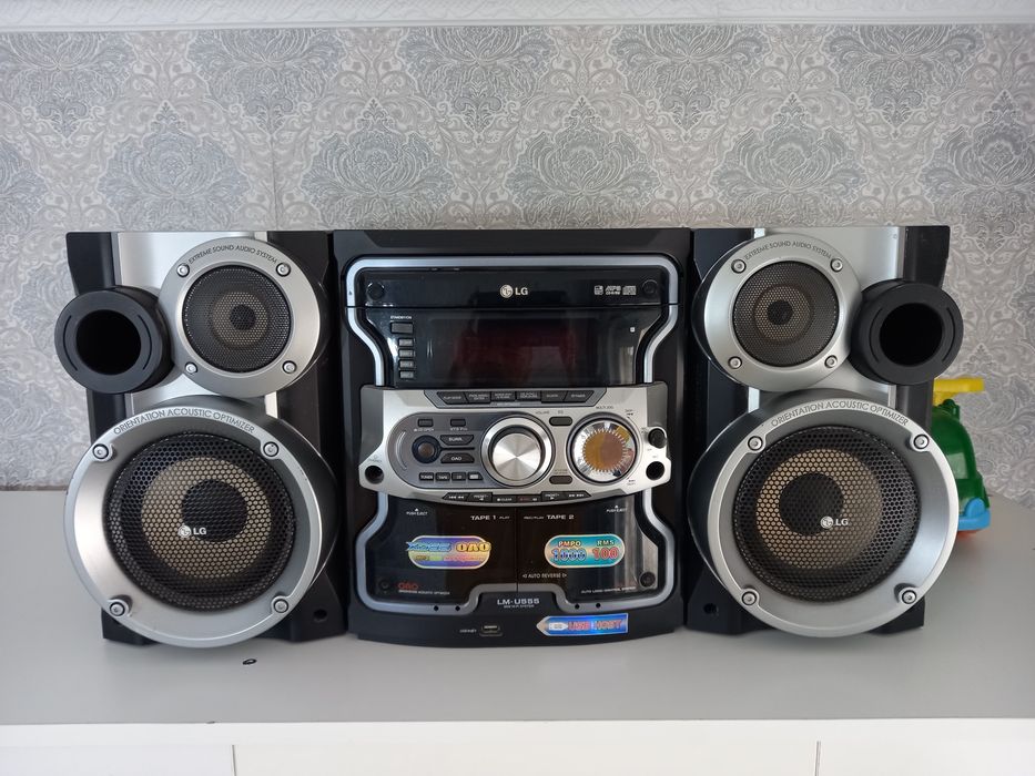 Музыкальный центр