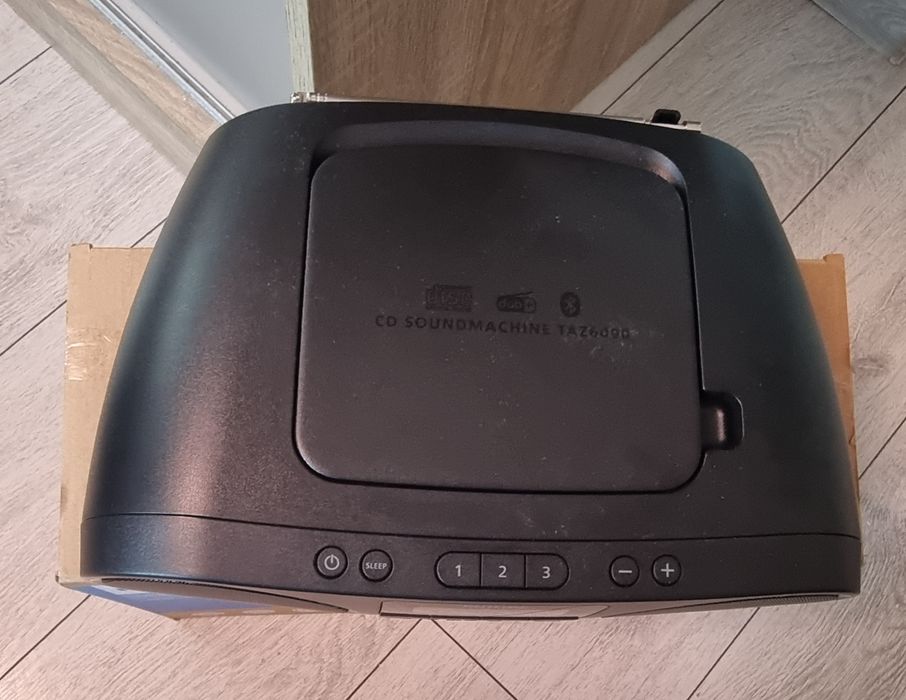 Радио касетофон Philips