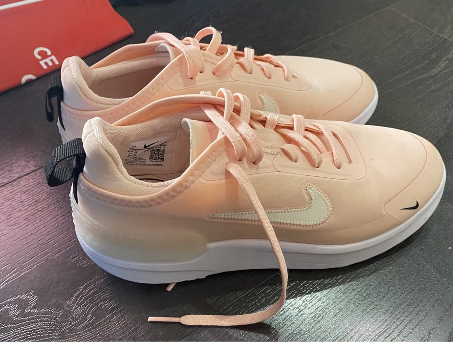 Nike маратонки