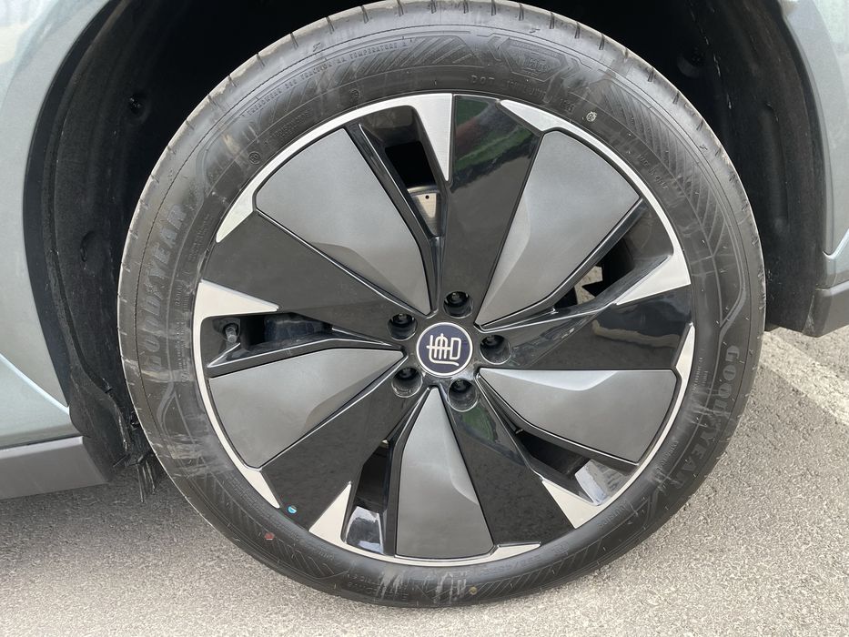 BYD TANG L 2025 срочно продаётся