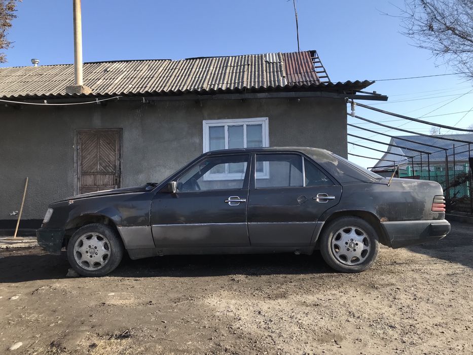 Срочно Продам Мерседес 124
