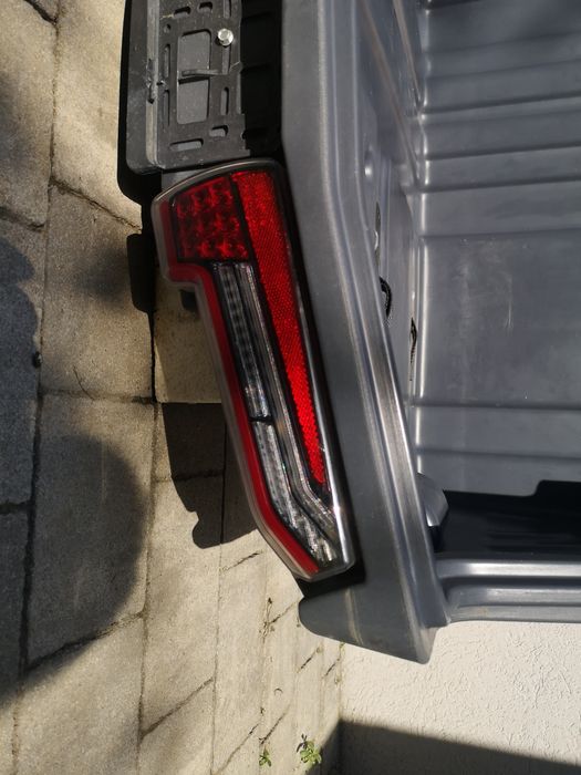 Cutie portbagaj pe carligul de remorcare Towbox V3 - culoare Albastru