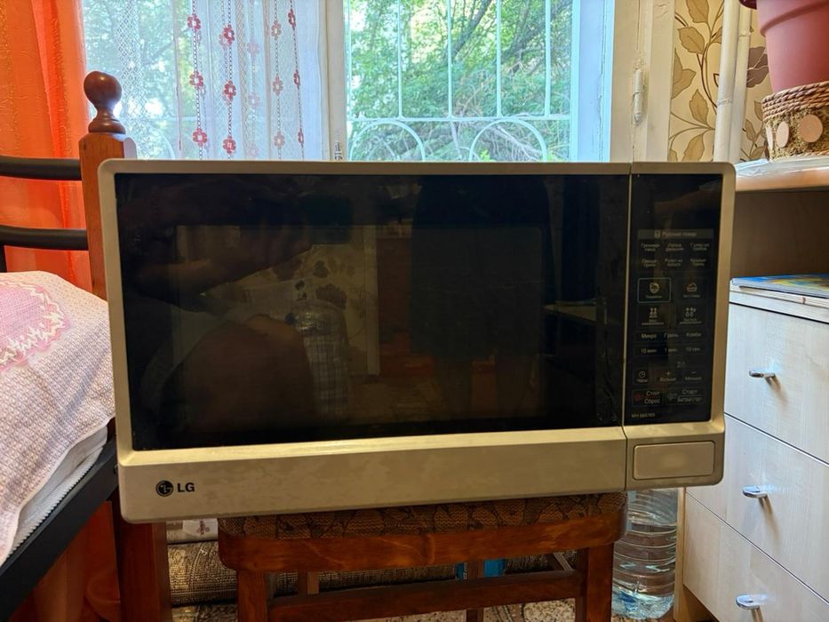 Микроволновка LG