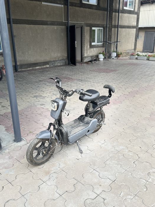 Срочно продам электро скутор