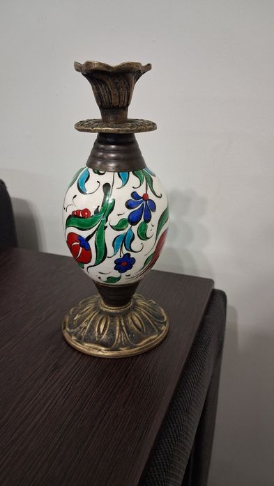 Декоративен месингов свещник с керамично тяло