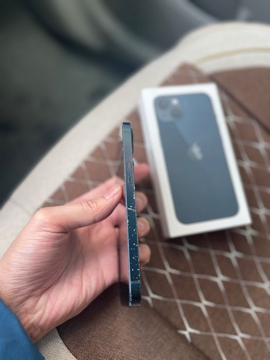 Продам iPhone 13 айфон 13