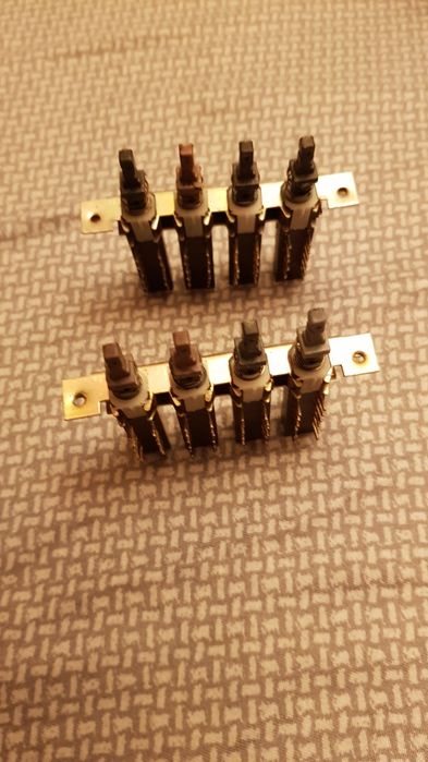 Comutator de game radio romanesc