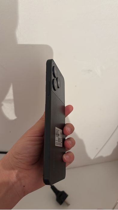 Продается телефон.