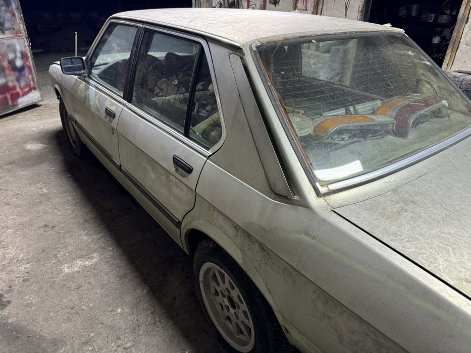 Bmw E28 520/523 цяла за части