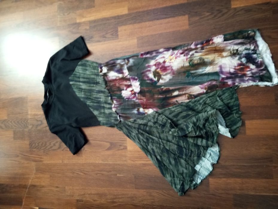 Desigual  рокля .