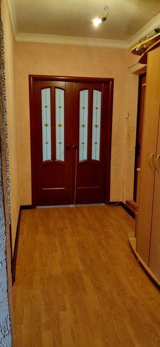 Продаётся двухкомнатная квартира в 4-мкрн