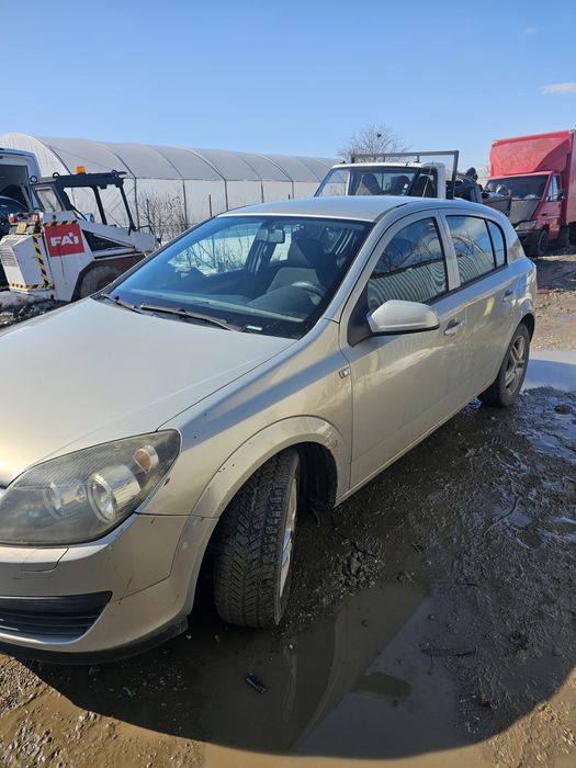 Dezmembrez  Opel astra h 1.7 2007 uși cutie roti faruri punte stopuri