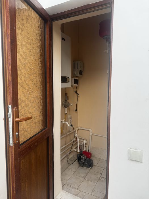 Продается Участок 1.5 сотух, 4х комнатный + 2 санузел, + кухня