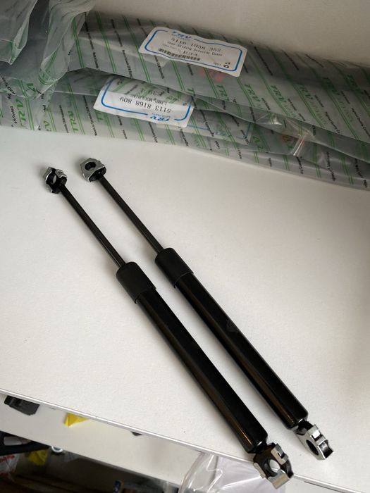 Торсион капота бмв Е34