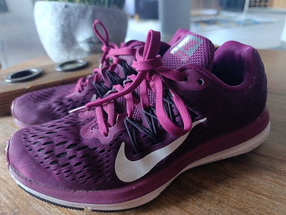 Nike стилни маратонки