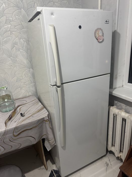 Холодильник и стиральная машина