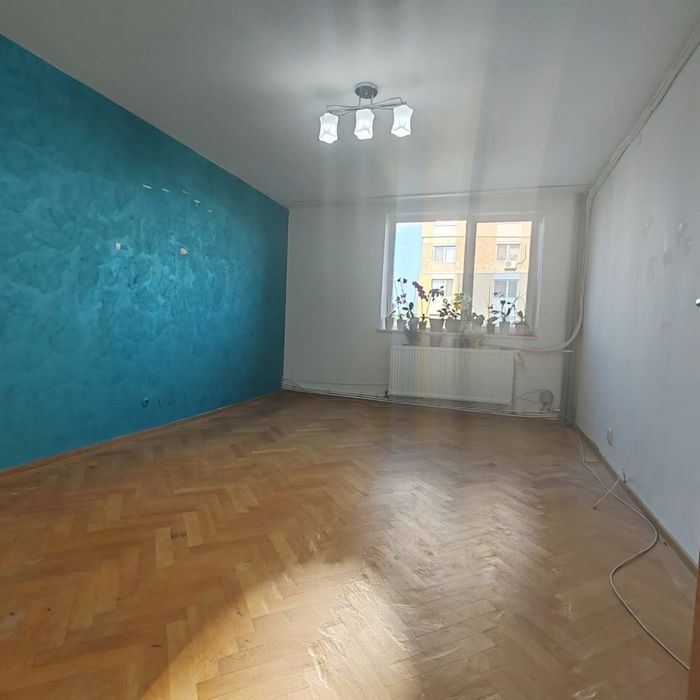 Vand apartament 3 camere, Pitesti