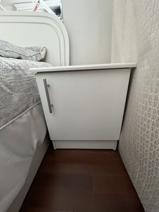 Кровать для спальни