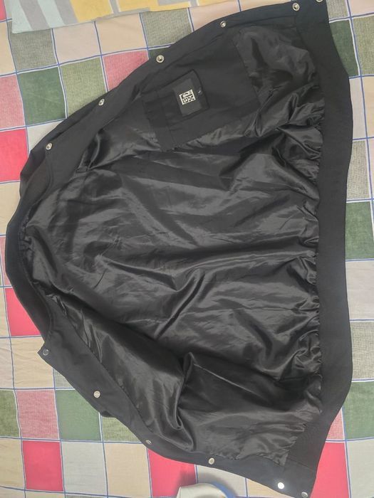 Фирменная ветровка