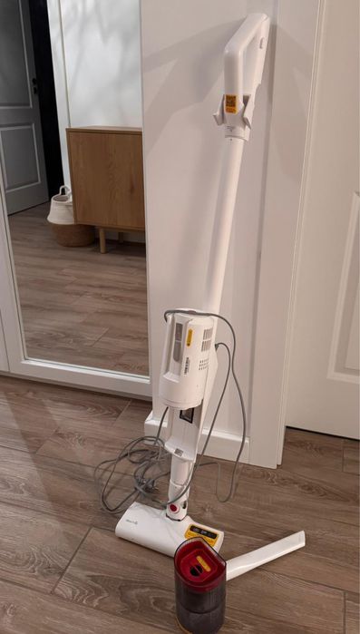 Aspirator vertical Deerma DX888