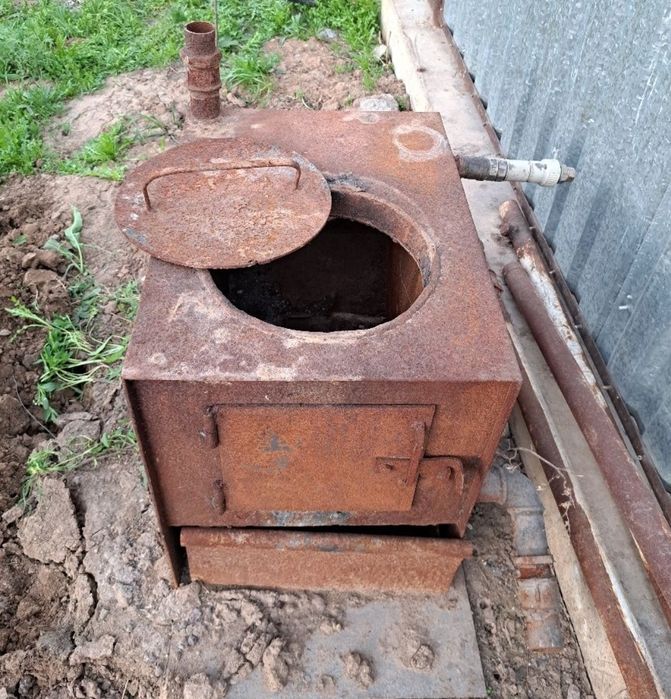 Железный топка на угле