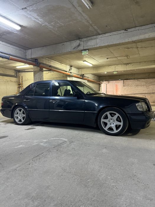 Mercedes E 500 W124