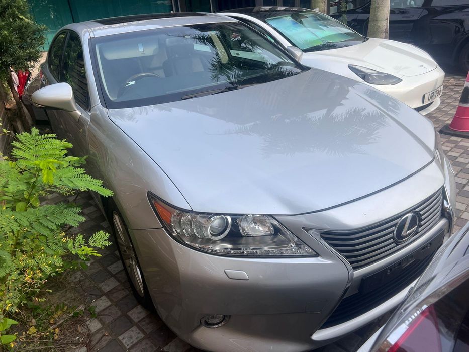 Авто на разбор Lexus ES 12-15 год