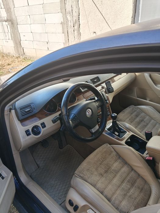Vând Passat B6 140 CP