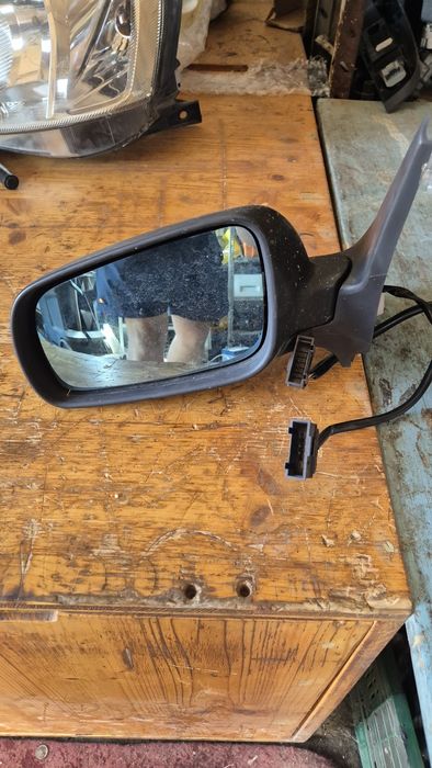 Десни Ел. Огледала за Голф 4