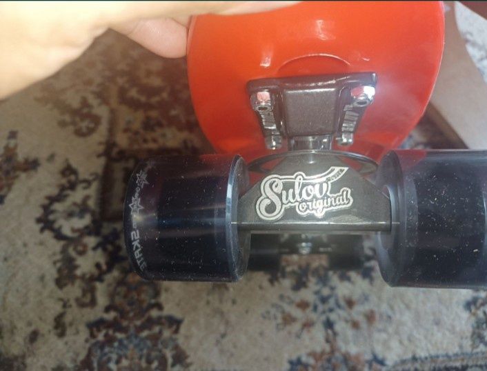 Skateboard Sulou Original,nou